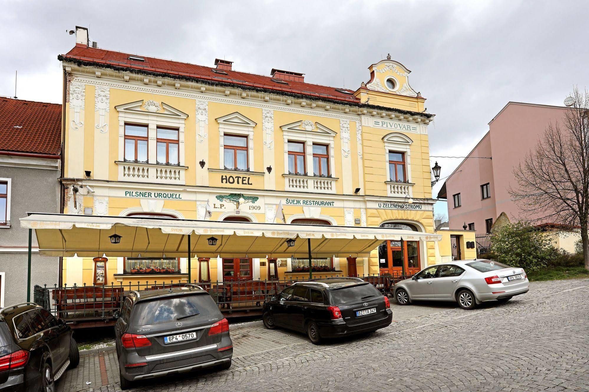 Nepomuk Hotel U Zeleneho Stromu מראה חיצוני תמונה